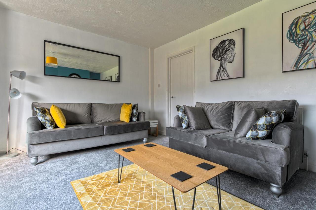 Rookwood House - Spacious Home With Free Parking - Short Stay Leeds Leeds  Exterior photo